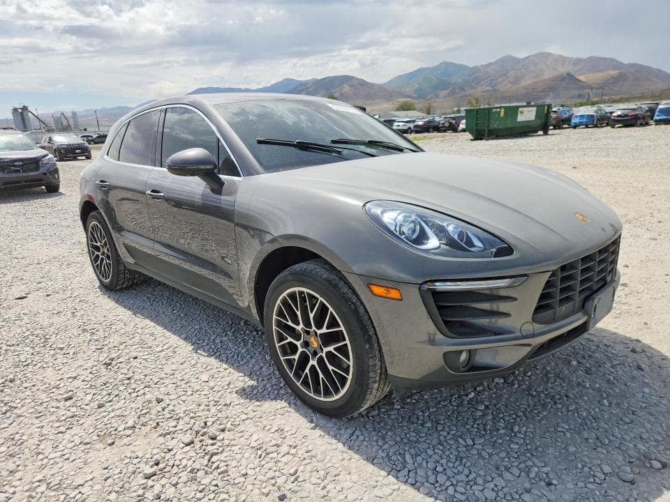 2018 PORSCHE MACAN S 4