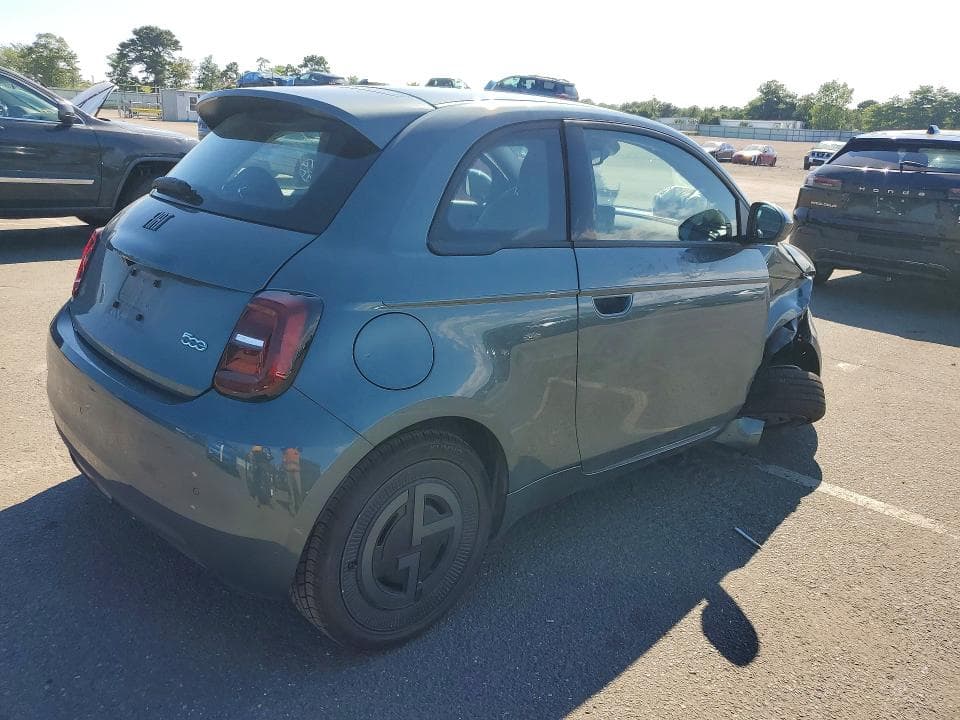 2025 FIAT 500 E LA PRIMA 3