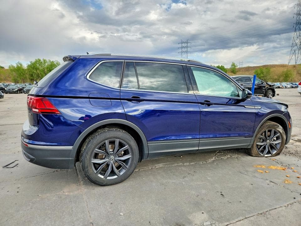 2023 VOLKSWAGEN TIGUAN SE 3