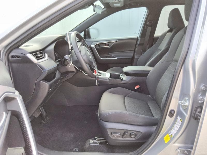 2024 TOYOTA RAV4 SE 7