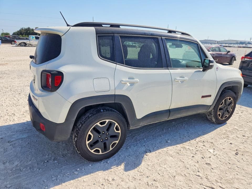 2017 JEEP RENEGADE TRAILHAWK 3