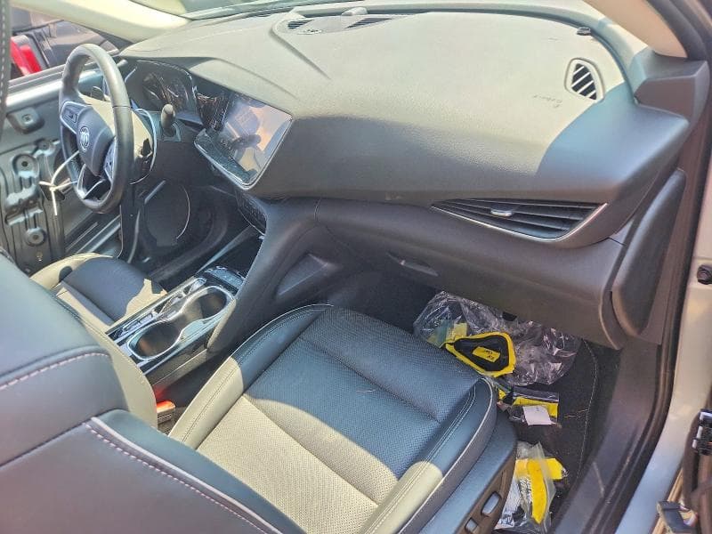 2023 BUICK ENVISION ESSENCE 8