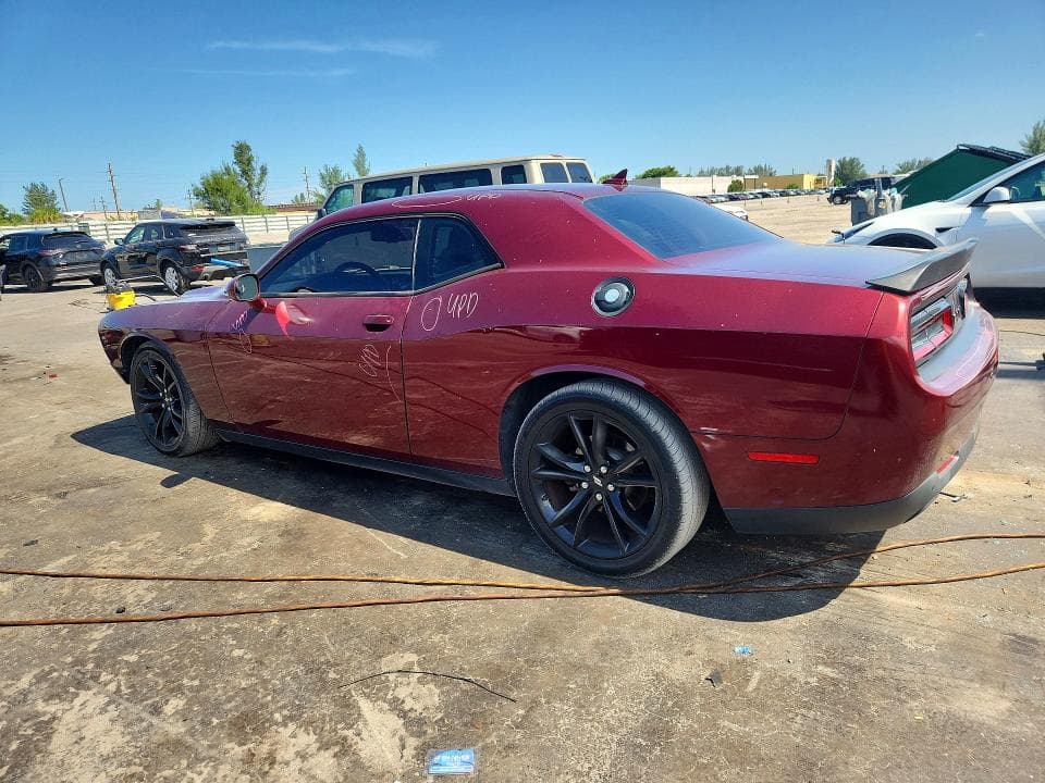 2018 DODGE CHALLENGER SXT 2