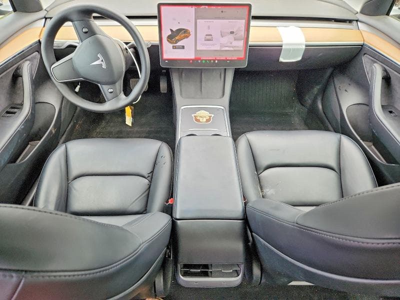 2021 TESLA MODEL 3 8