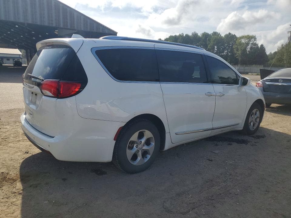 2017 CHRYSLER PACIFICA TOURING L PLUS 3