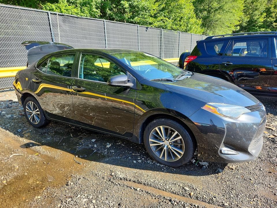 2018 TOYOTA COROLLA LE 4