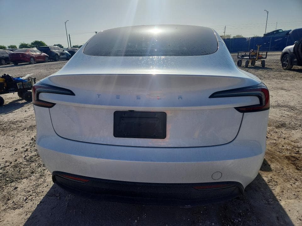 2024 TESLA MODEL 3 6