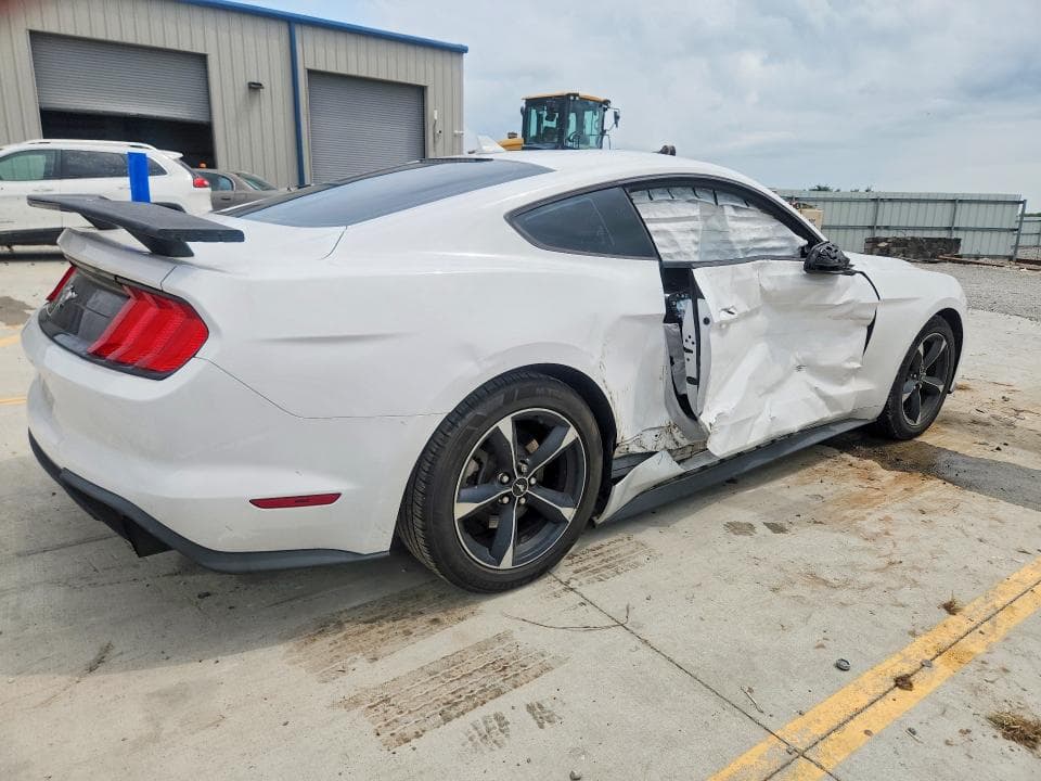 2020 FORD MUSTANG 3