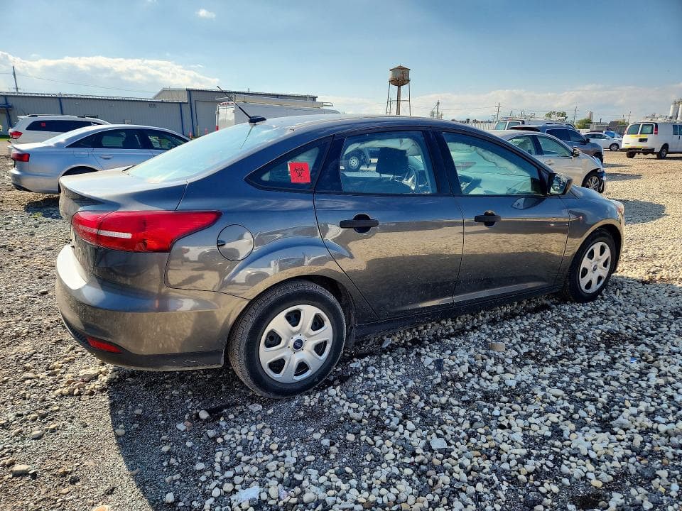 2018 FORD FOCUS S 3