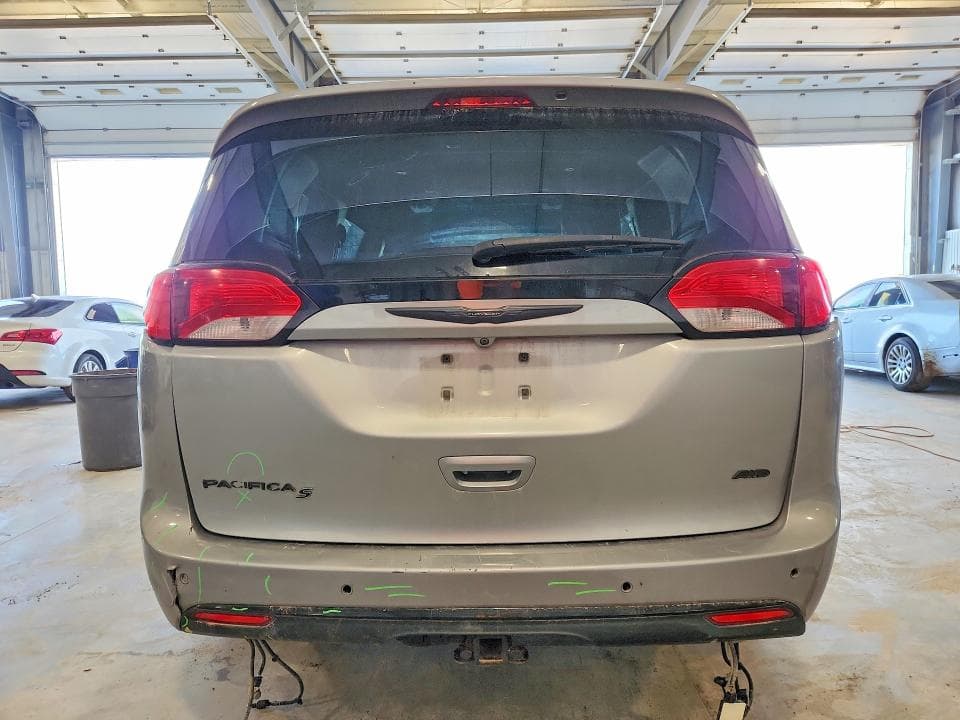 2020 CHRYSLER PACIFICA TOURING L 6