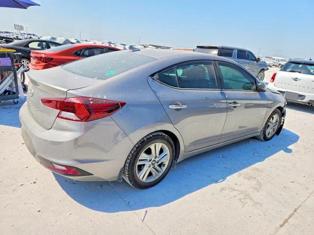 2020 HYUNDAI ELANTRA SEL 3