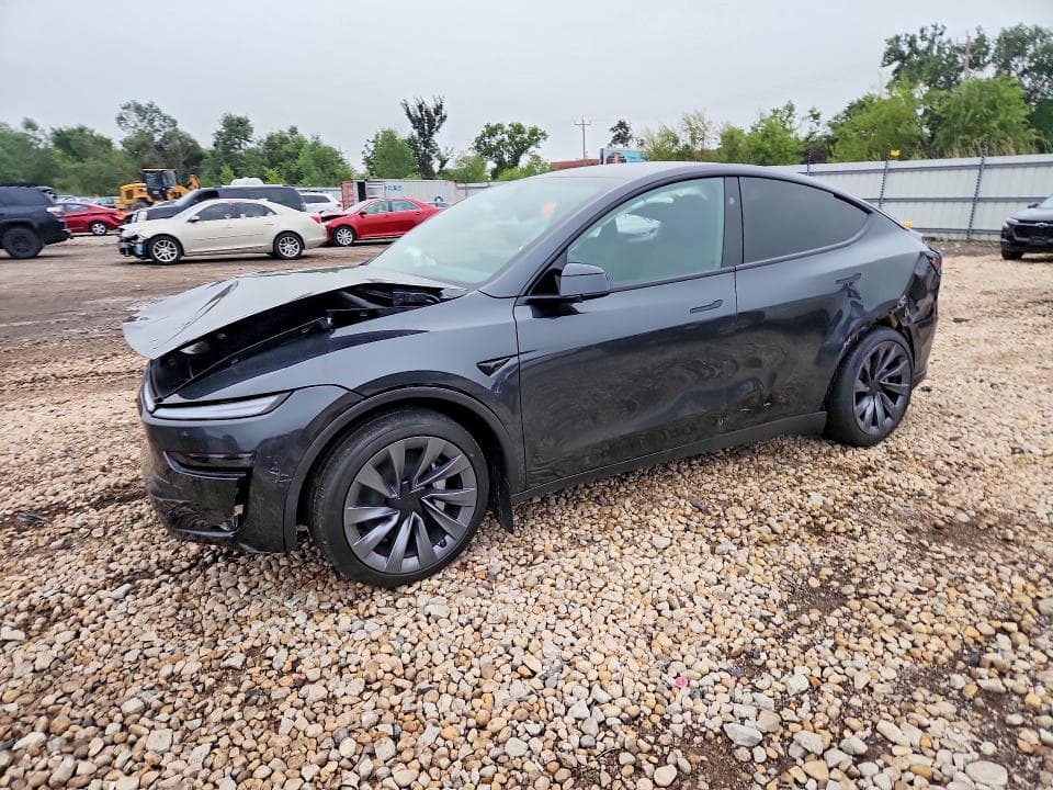 2026 TESLA MODEL Y - 1