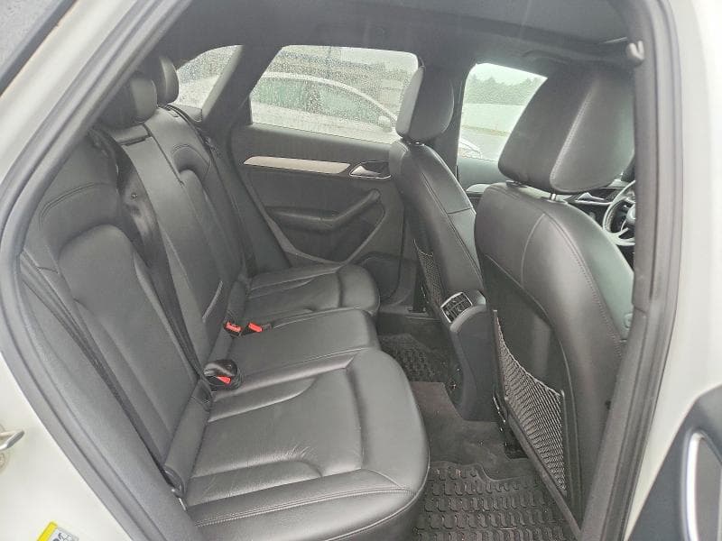2018 AUDI Q3 PREMIUM 10