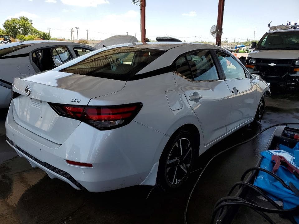 2024 NISSAN SENTRA SV 3