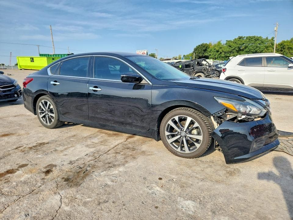 2017 NISSAN ALTIMA 2.5 SR 4