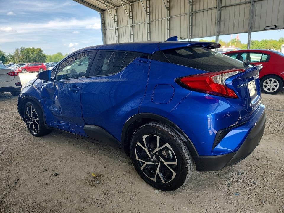 2020 TOYOTA C-HR XLE 2