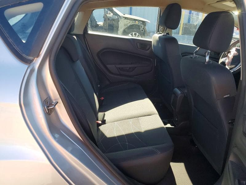 2017 FORD FIESTA SE 11