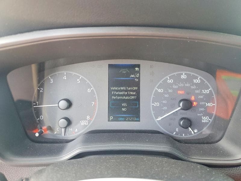 2025 TOYOTA COROLLA CROSS LE 9