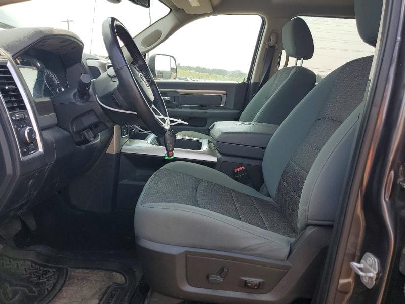 2018 RAM 1500 SLT 7