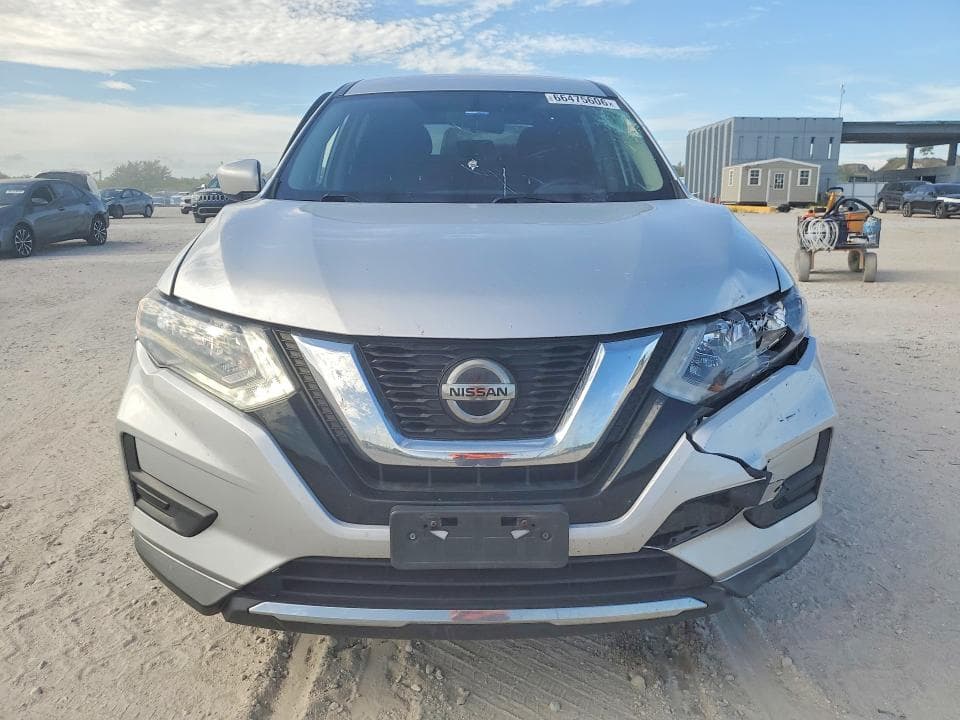 2018 NISSAN ROGUE S 5