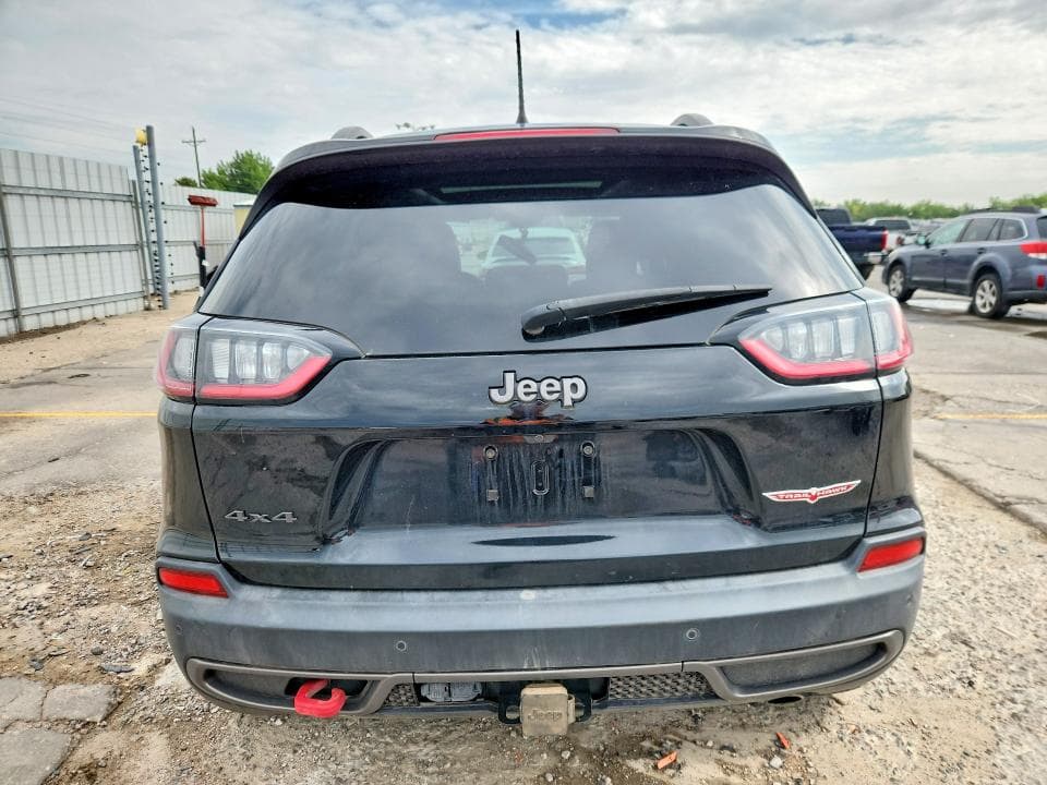2019 JEEP CHEROKEE TRAILHAWK 6