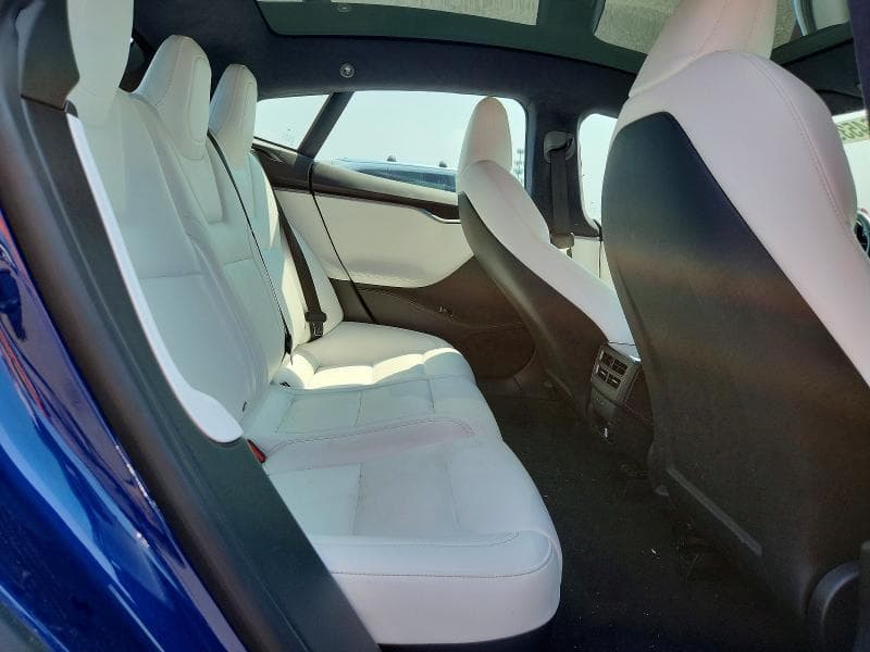 2020 TESLA MODEL S 10
