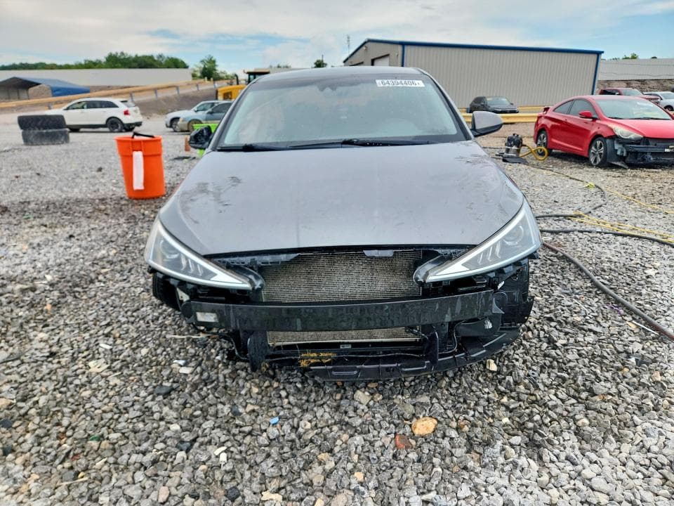 2020 HYUNDAI ELANTRA SEL 5
