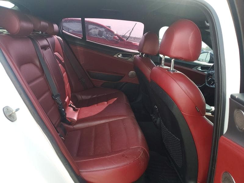 2020 KIA STINGER GT2 10