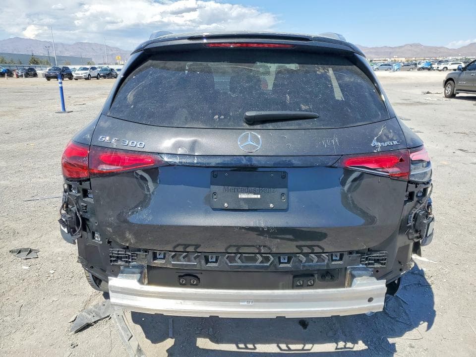 2026 MERCEDES-BENZ GLC 300 4MATIC 6