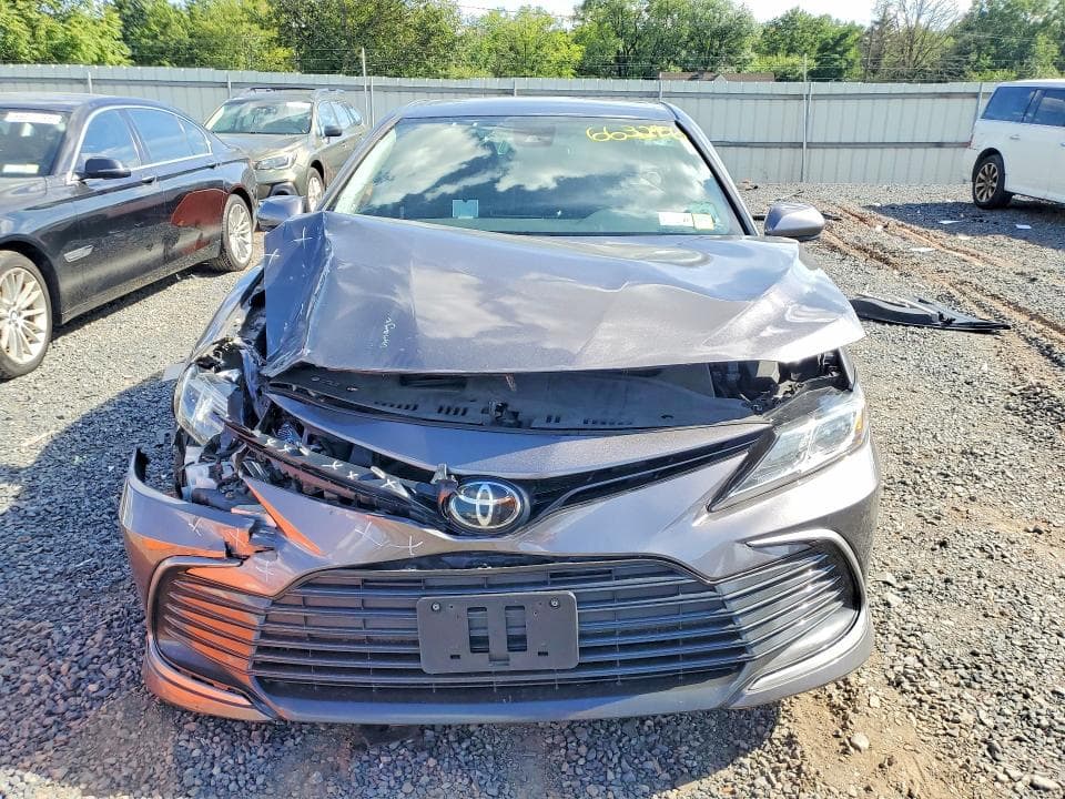 2021 TOYOTA CAMRY LE 5