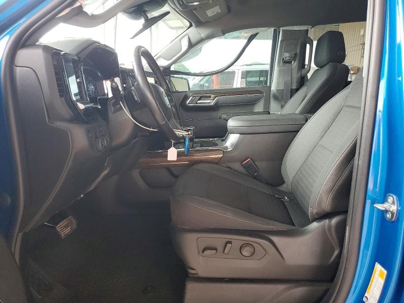 2023 CHEVROLET SILVERADO C1500 LT 7