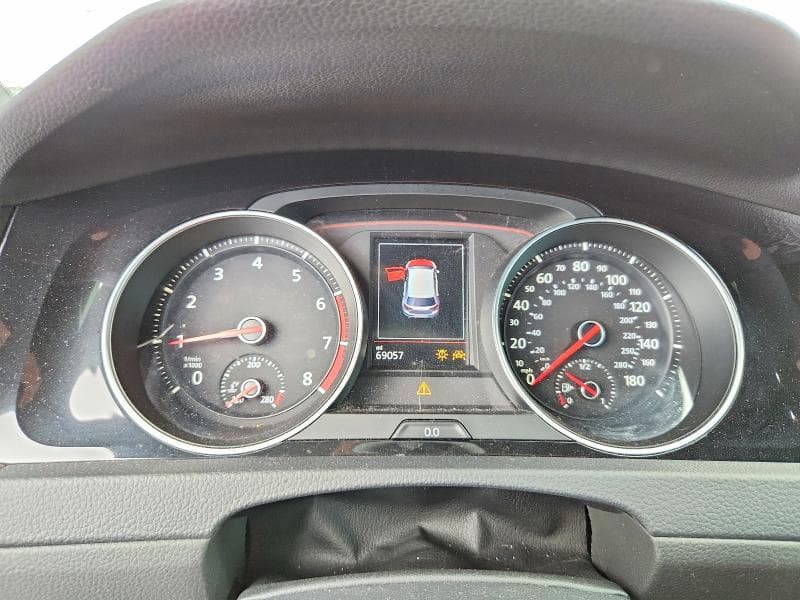 2018 VOLKSWAGEN GTI S/SE 9
