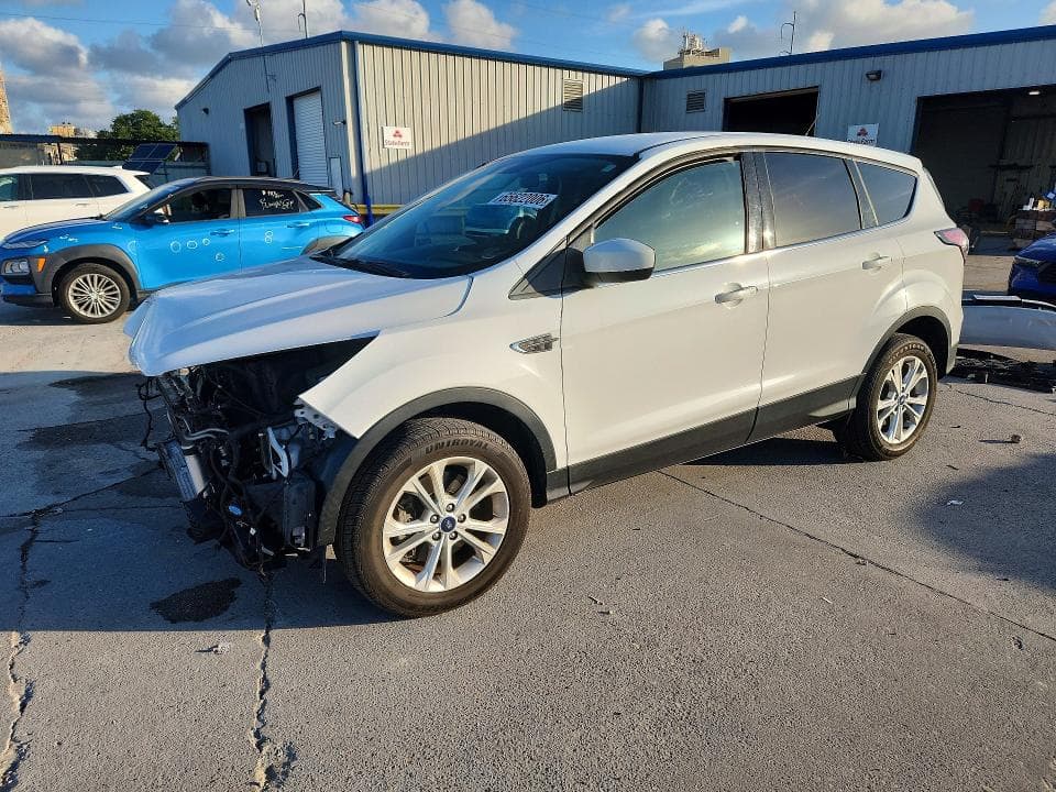 2017 FORD ESCAPE SE - 1
