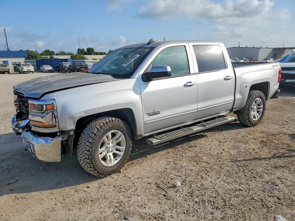 2017 CHEVROLET SILVERADO K1500 LT - 1
