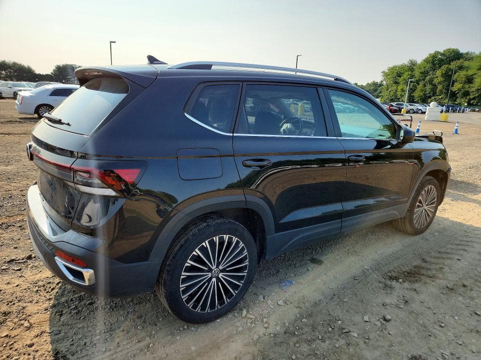 2025 VOLKSWAGEN TAOS SE 3