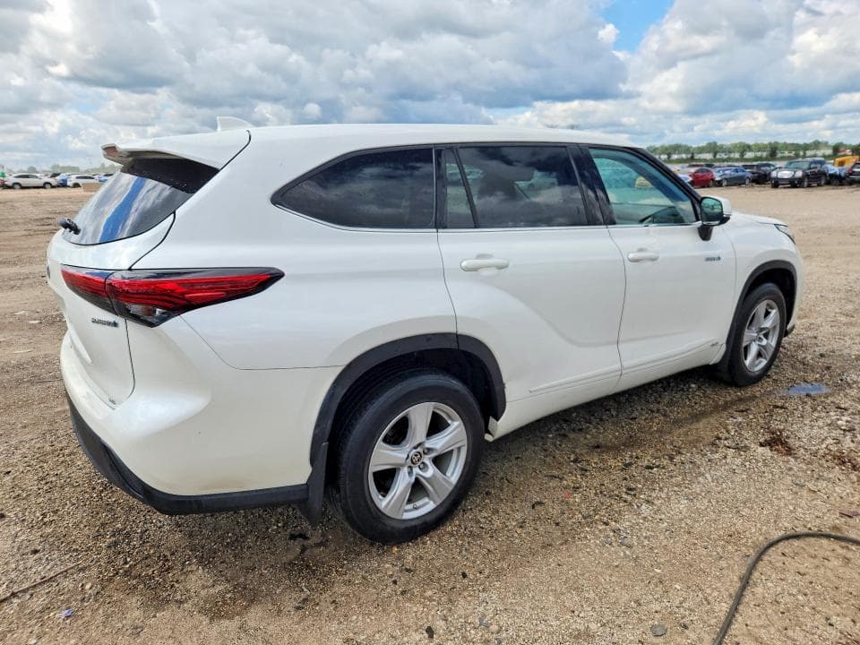 2021 TOYOTA HIGHLANDER HYBRID LE 3