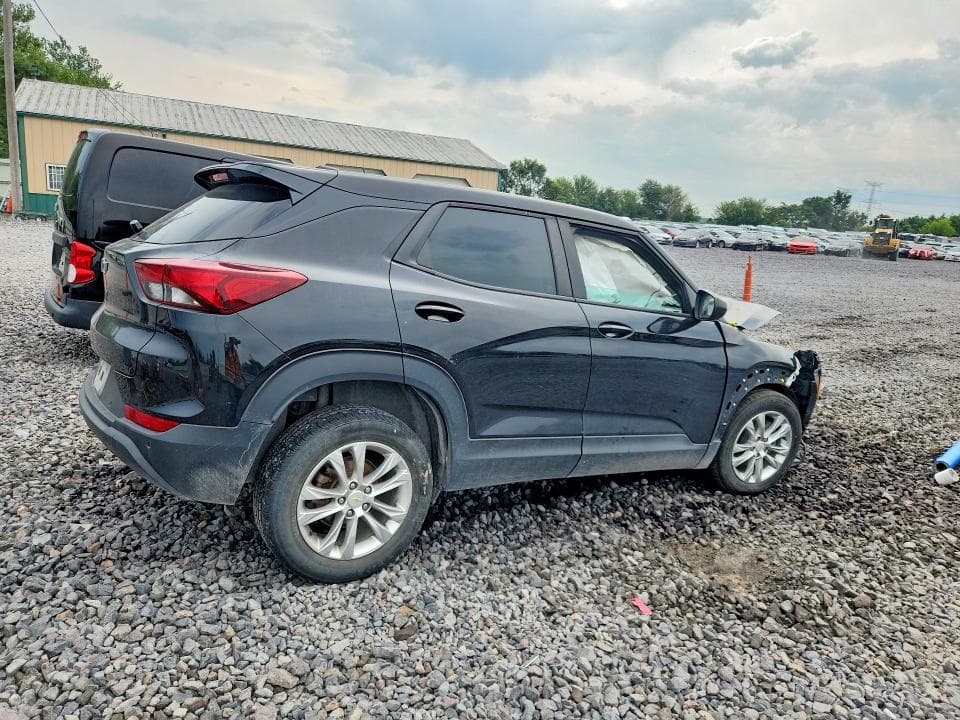 2021 CHEVROLET TRAILBLAZER LS 3