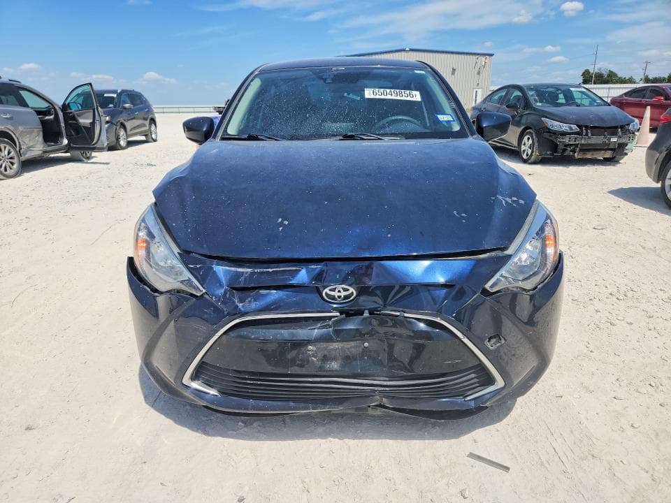 2018 TOYOTA YARIS IA BASE 5