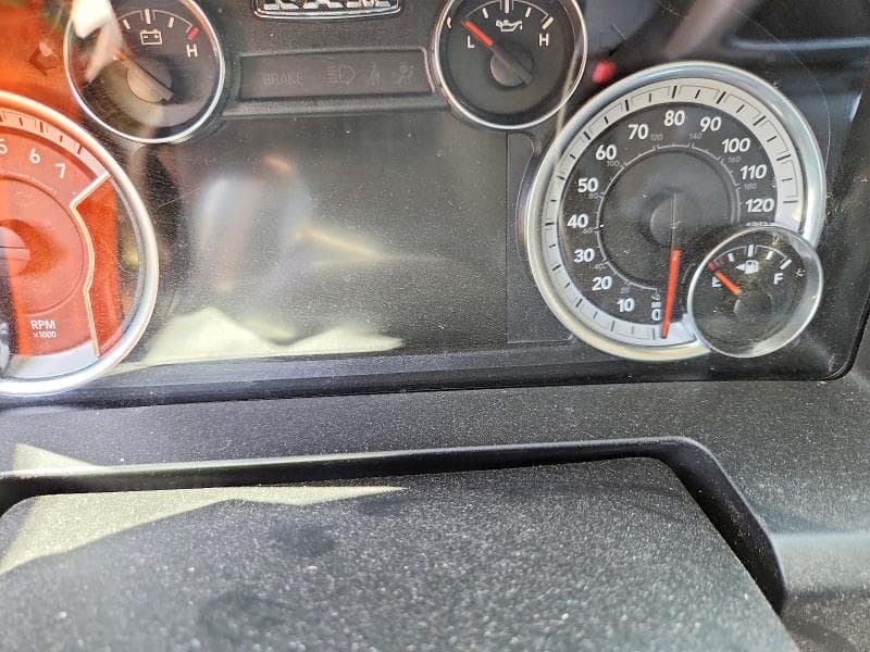 2017 RAM 1500 SLT 9