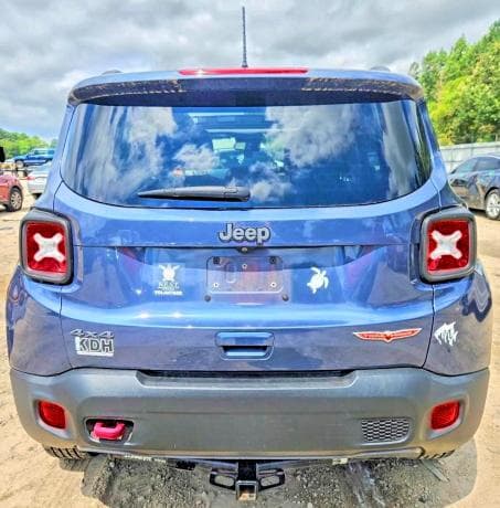 2019 JEEP RENEGADE TRAILHAWK 6