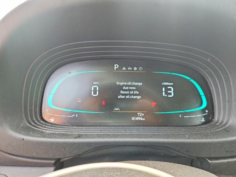 2025 HYUNDAI VENUE SE 9
