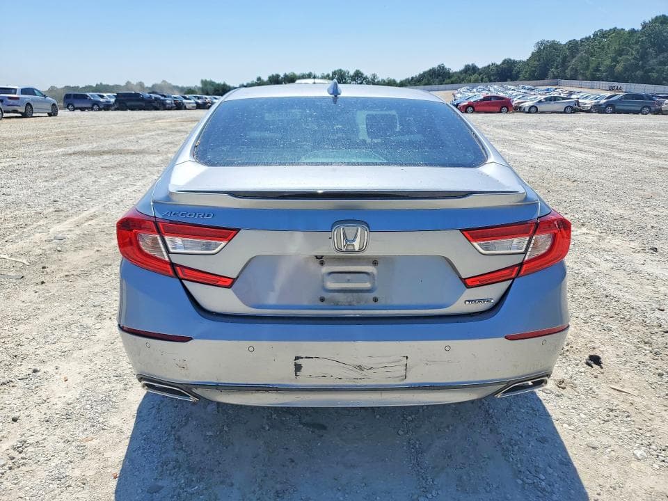 2018 HONDA ACCORD TOURING 6