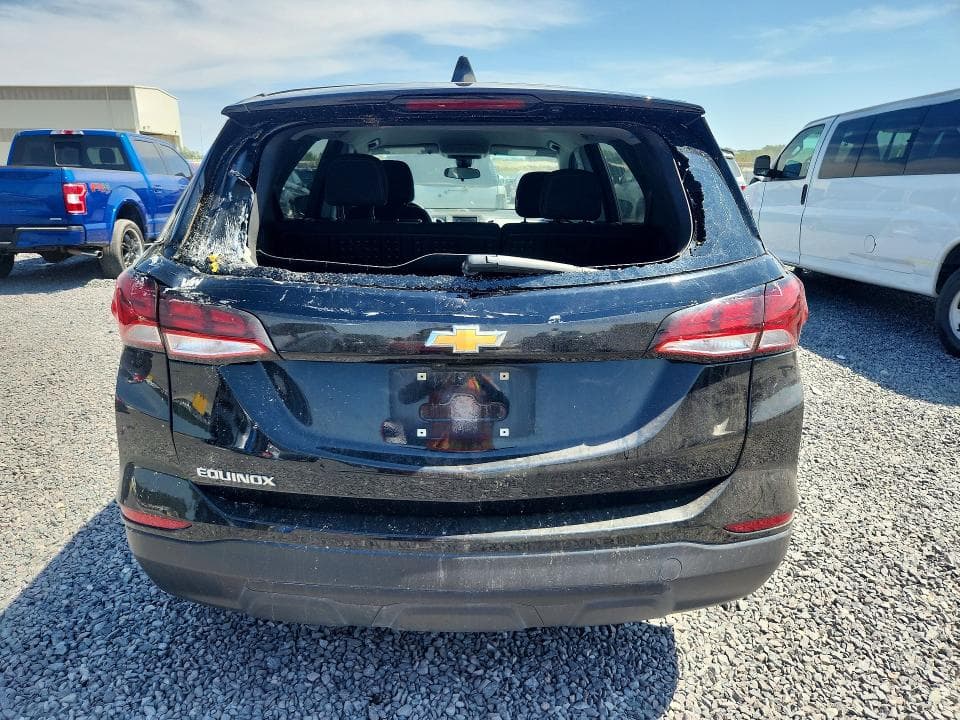 2023 CHEVROLET EQUINOX LS 6