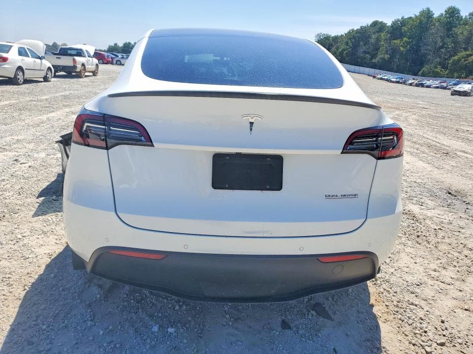 2022 TESLA MODEL Y 6