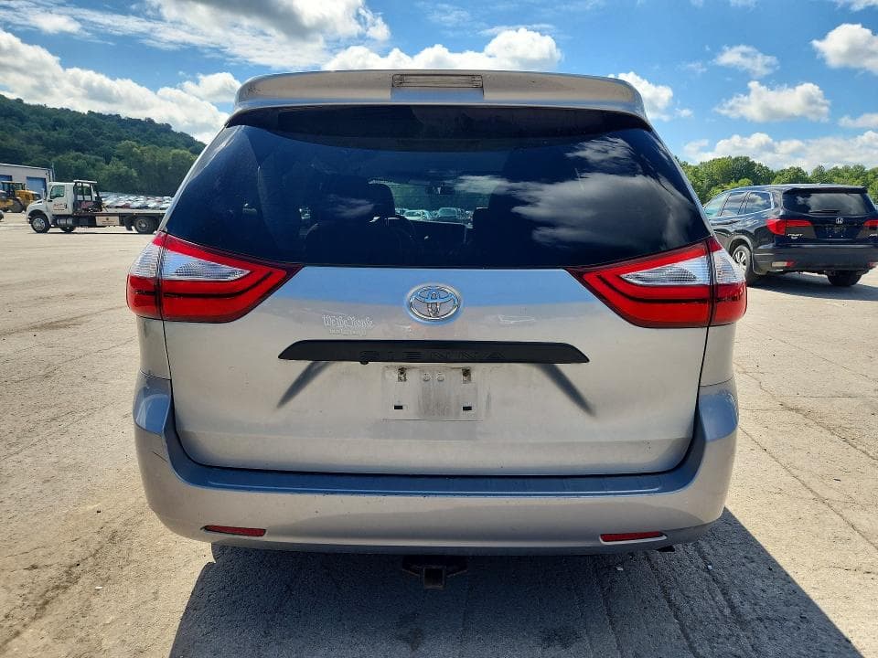 2017 TOYOTA SIENNA L 7-PASSENGER 6
