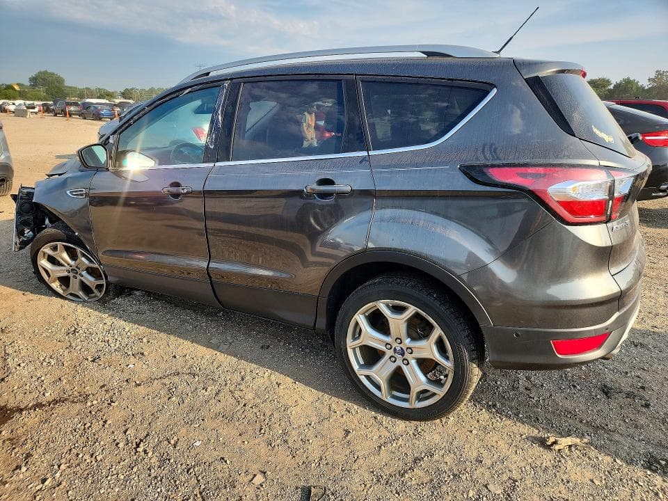 2017 FORD ESCAPE TITANIUM 2