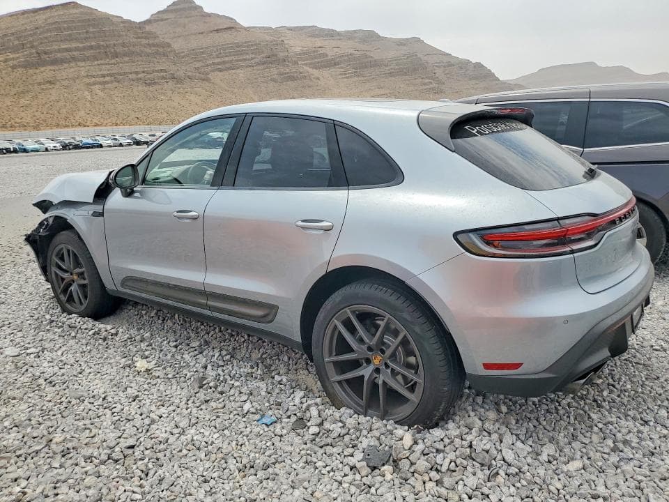 2026 PORSCHE MACAN BASE 2