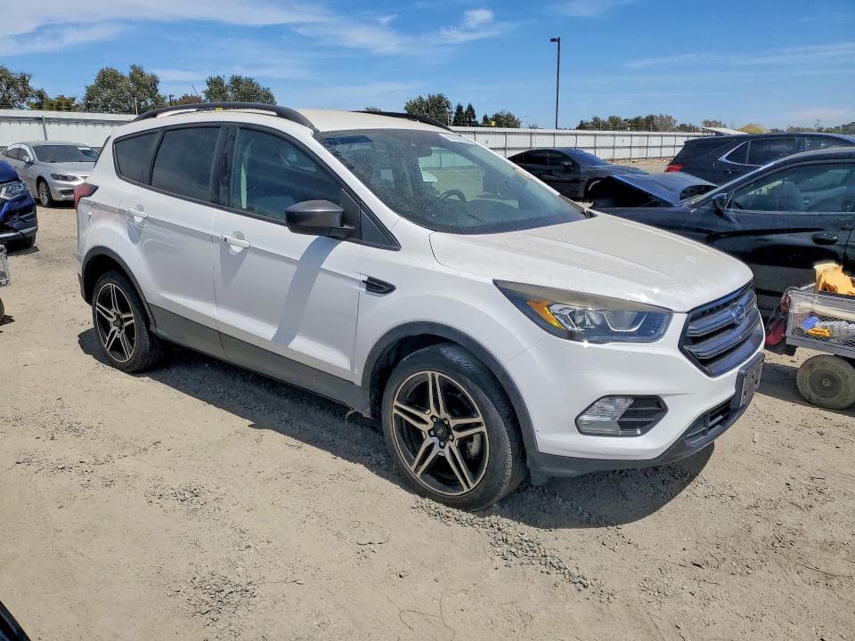 2019 FORD ESCAPE SEL 4