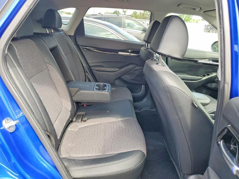 2021 KIA SELTOS S 11