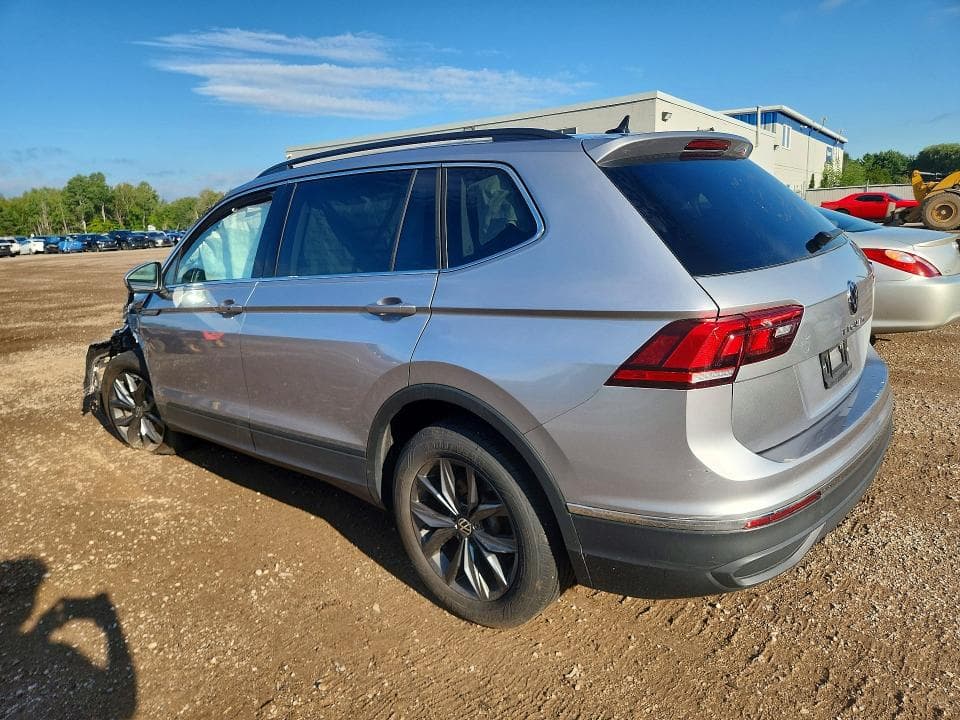 2023 VOLKSWAGEN TIGUAN SE 2